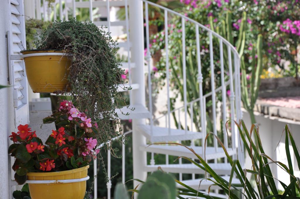 Villa Sea Rose ลีปารี ภายนอก รูปภาพ